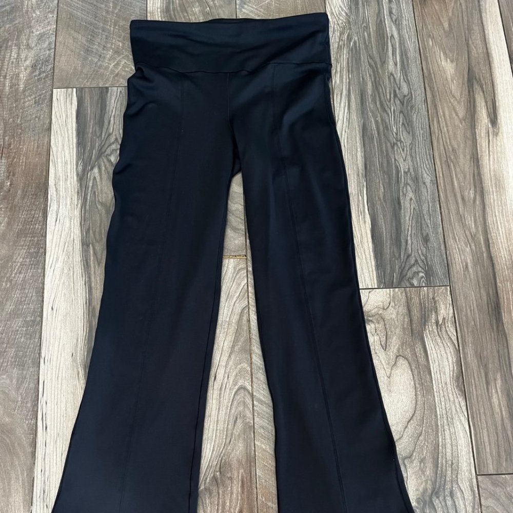 GAP Flare Legging with front ankle slit